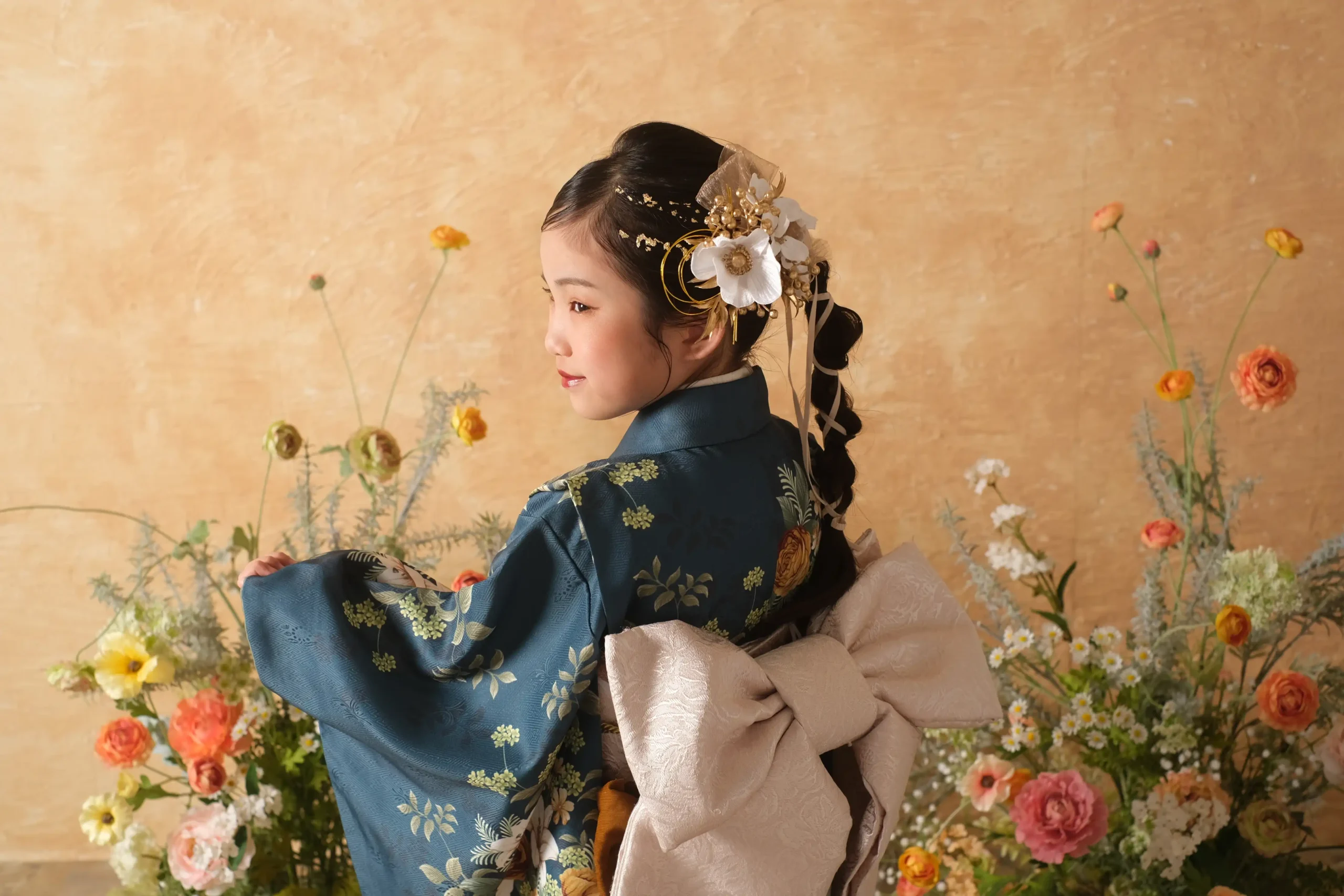 七五三の着物を着た女の子の撮影カット